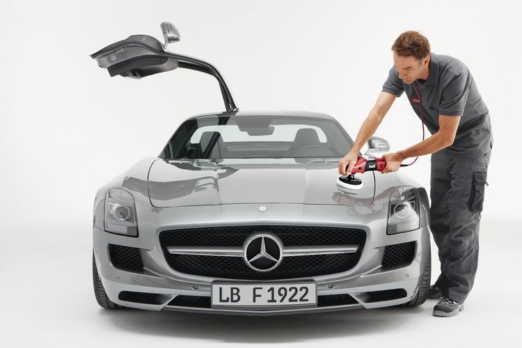 pics/flex 2018/406.813/flex-406813-ergonomic-polisher-open-door.jpg
